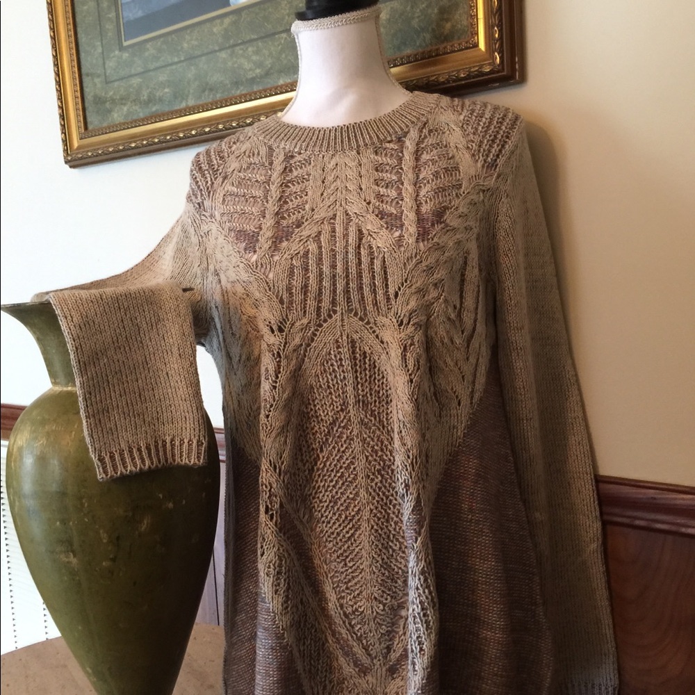 Reversed Textured Oversized Sweater - Picture 7 of 7